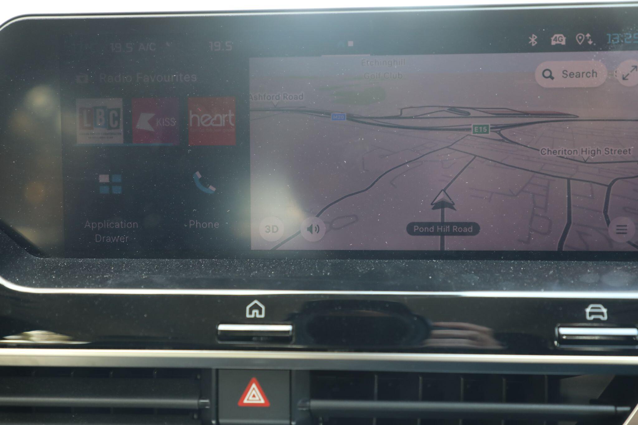 Large vehicle image